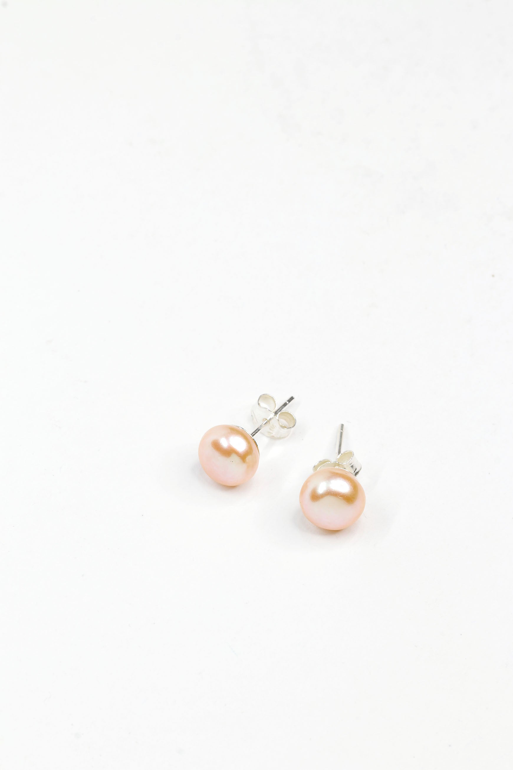 6.5mm-7mm light peach pearl stud