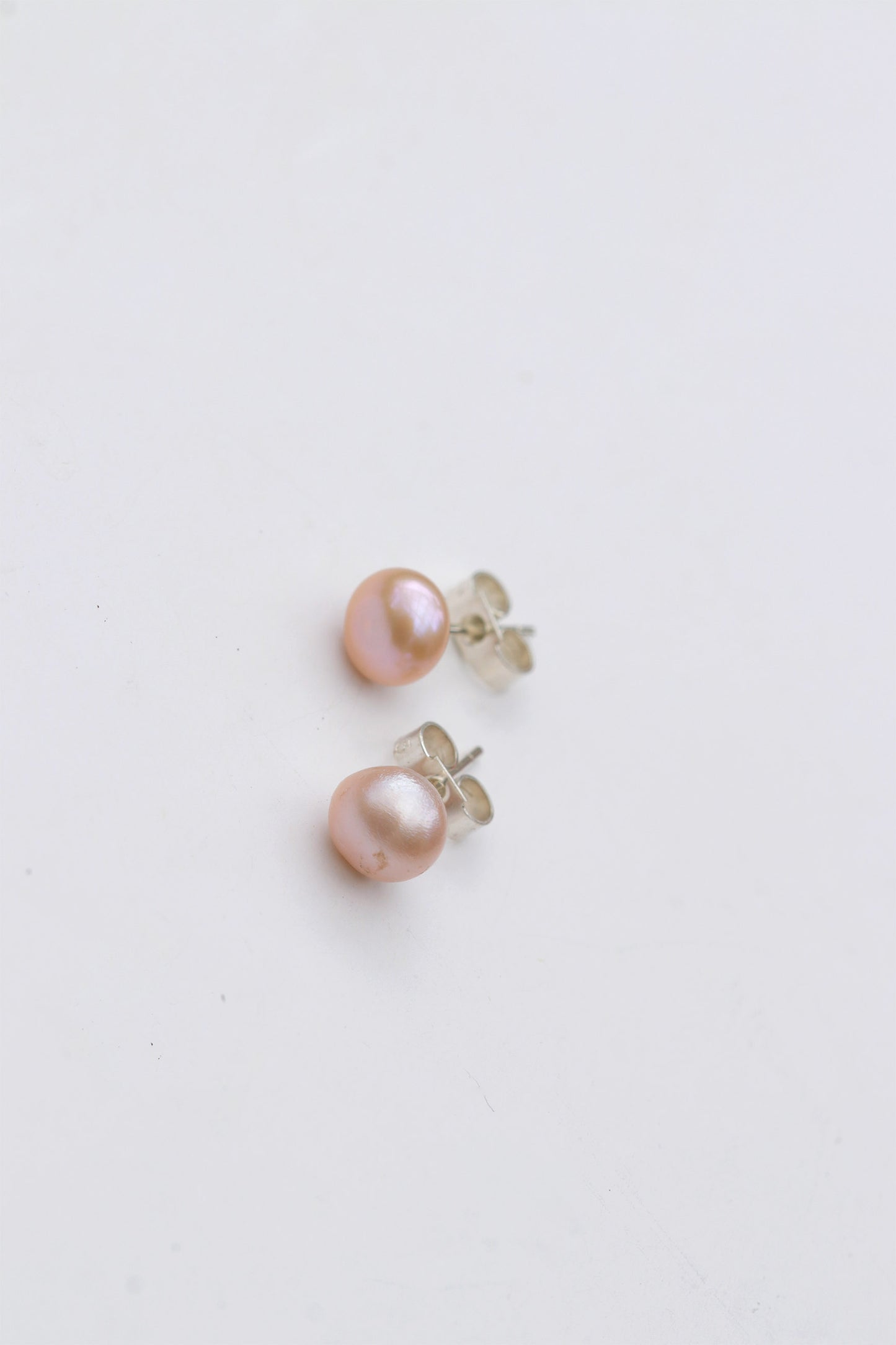 Komal Light Purple Pearl Studs