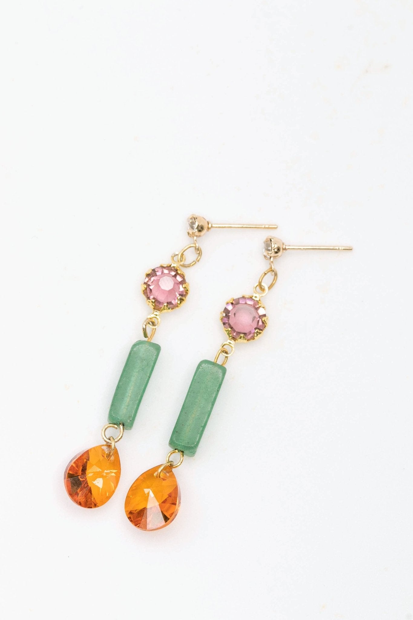 The Stones of Nirvana Green Aventurine Linear Dangle EarringsNuma EstiloDrop Earrings