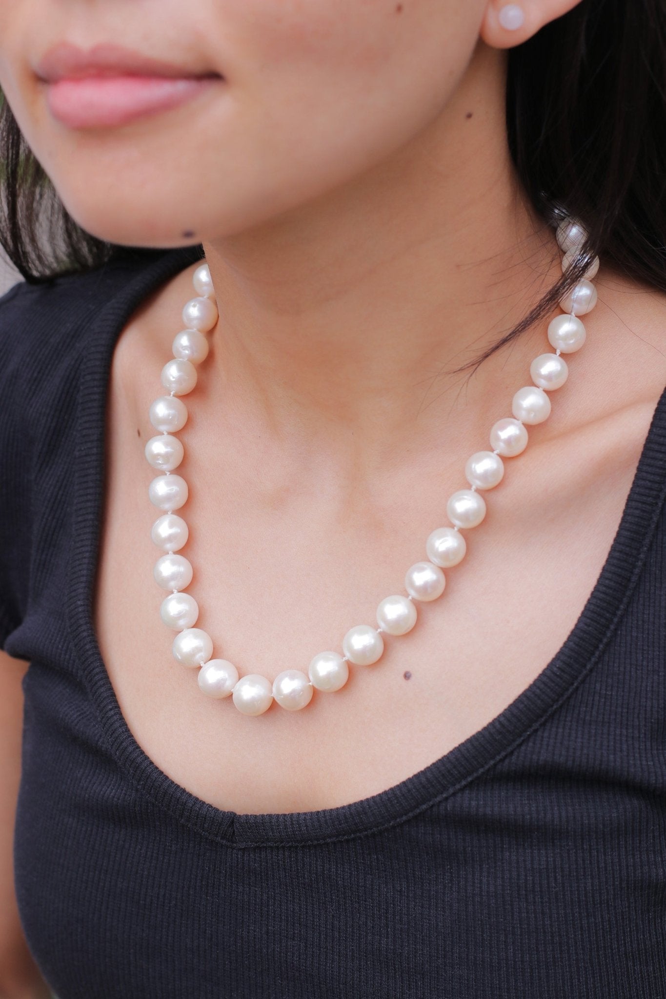 Timeless Classic Pearl NecklaceNuma EstiloNecklace