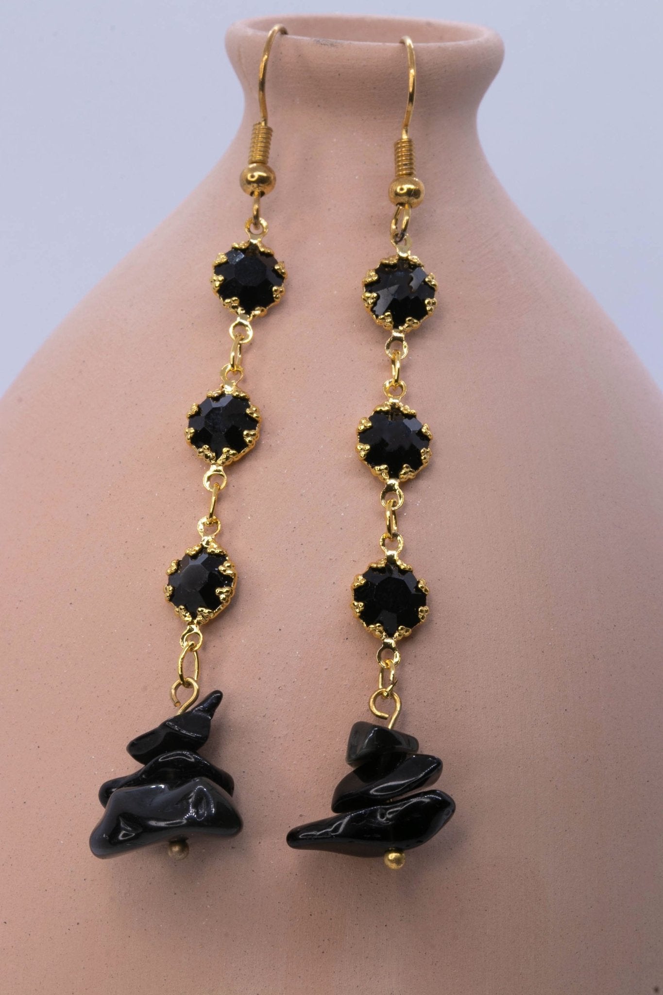 Yuma Obsidian Linear Dangle EarringsNuma EstiloDangle Earrings